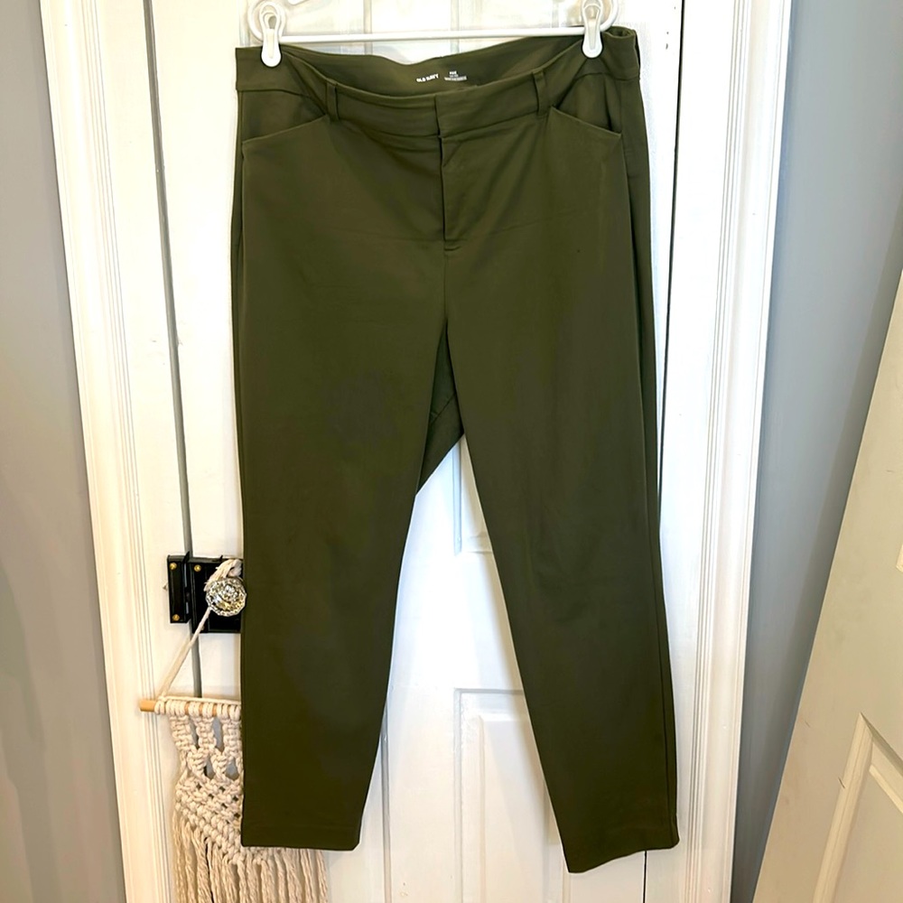 Old Navy Pixie High-Rise